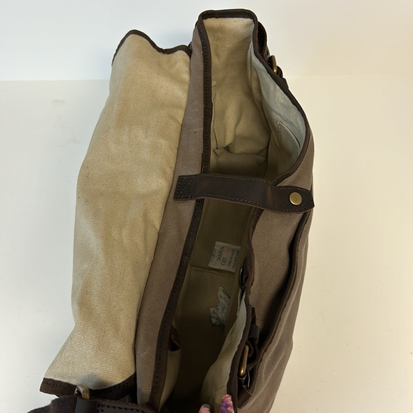 Navali Waxed Boatswain Laptop Messenger Bag – Taupe Tan - Picture 3 of 10